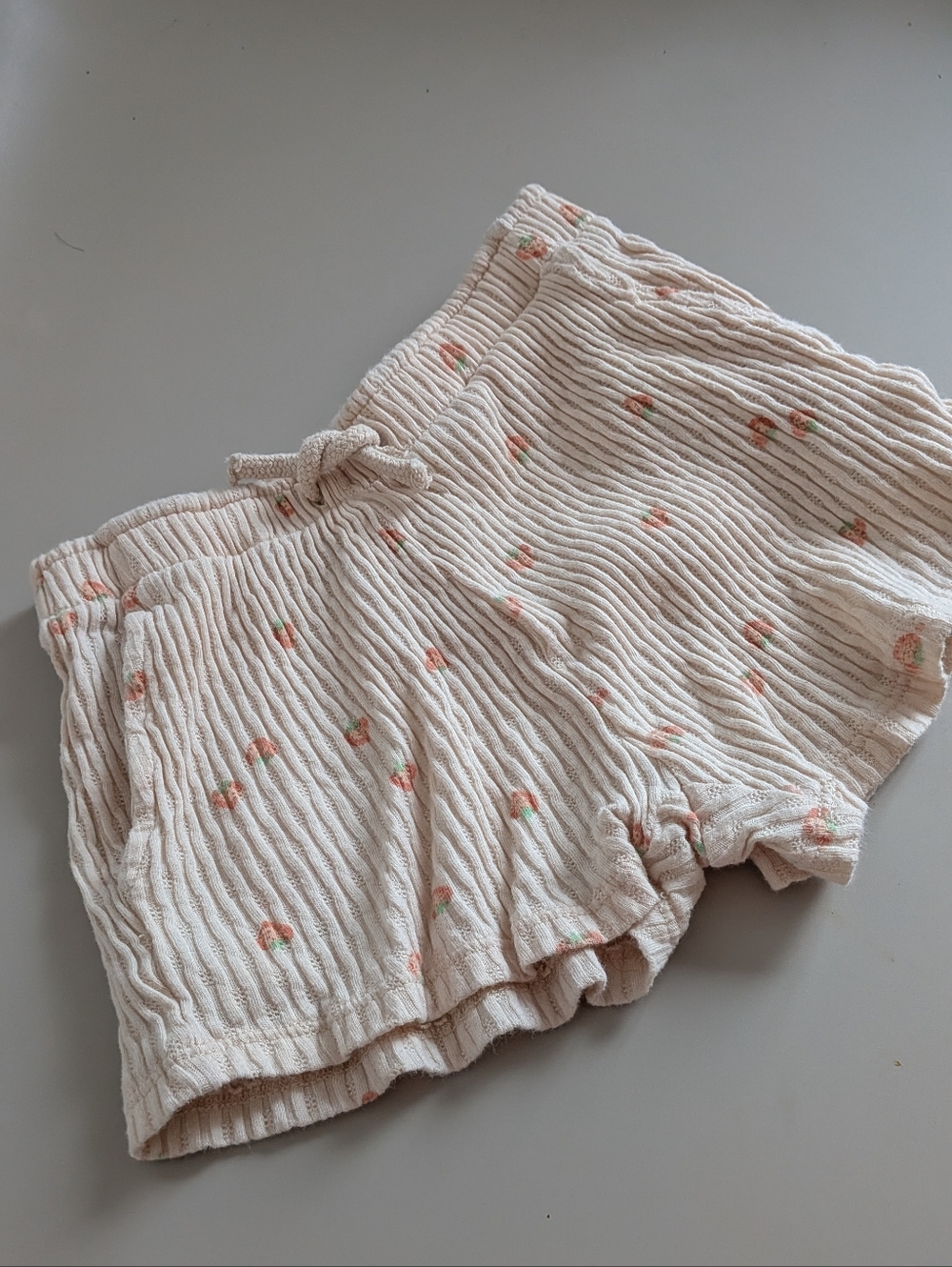 H&M - Cream Pink Floral 100% Cotton Strawberry Shorts